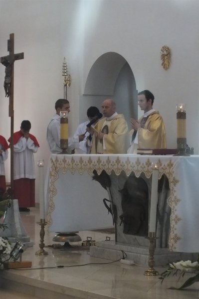 Poświęcenie obejścia kościoła