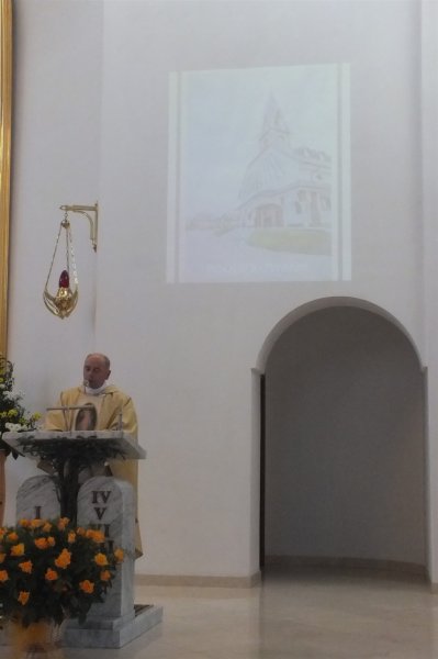 Poświęcenie obejścia kościoła
