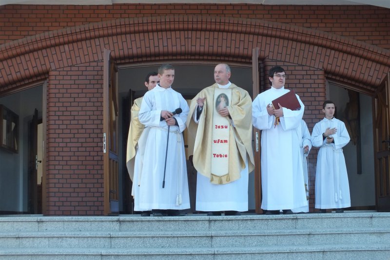 Poświęcenie obejścia kościoła