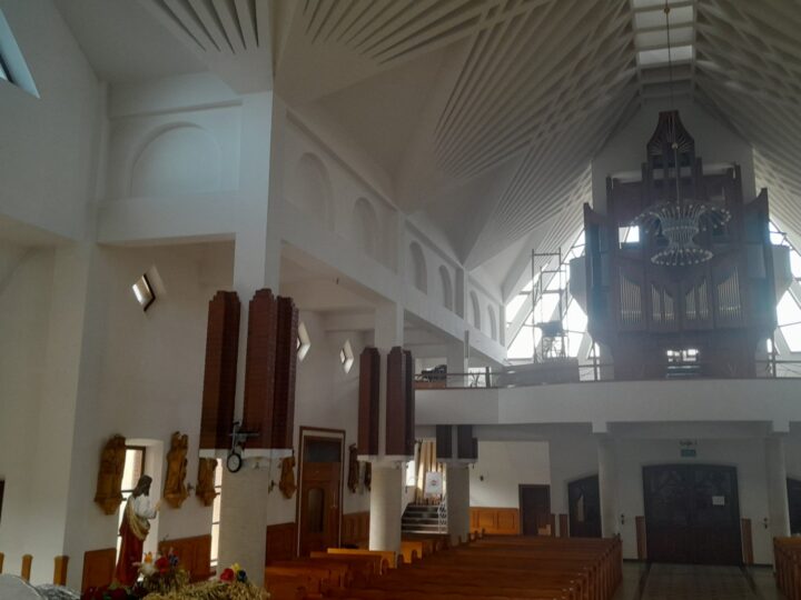 Trwa montaż organów