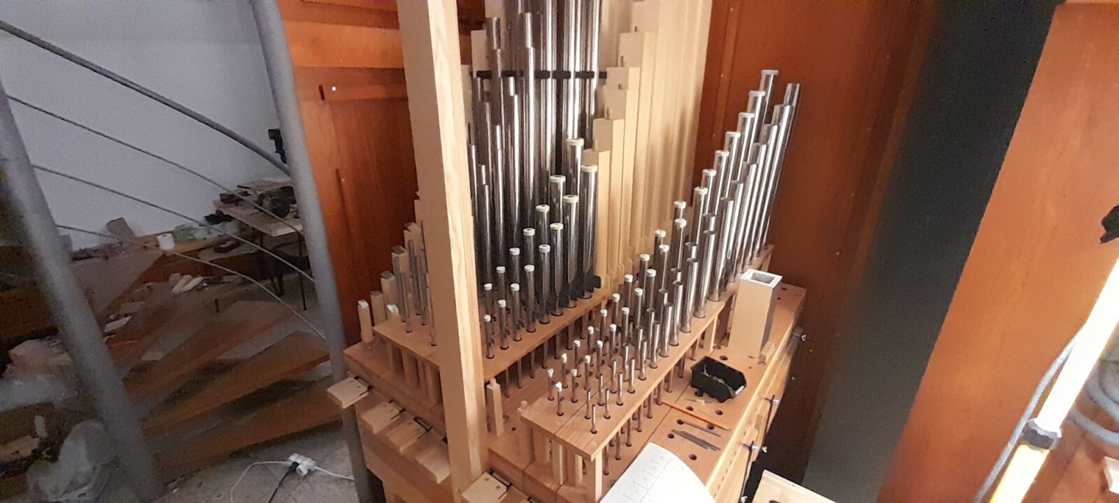 Trwa montaż organów